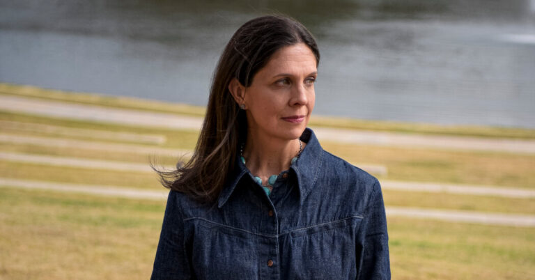 Energized by RFK Jr., Texas ‘Mad Moms’ Are Chipping Away at Vaccine Mandates