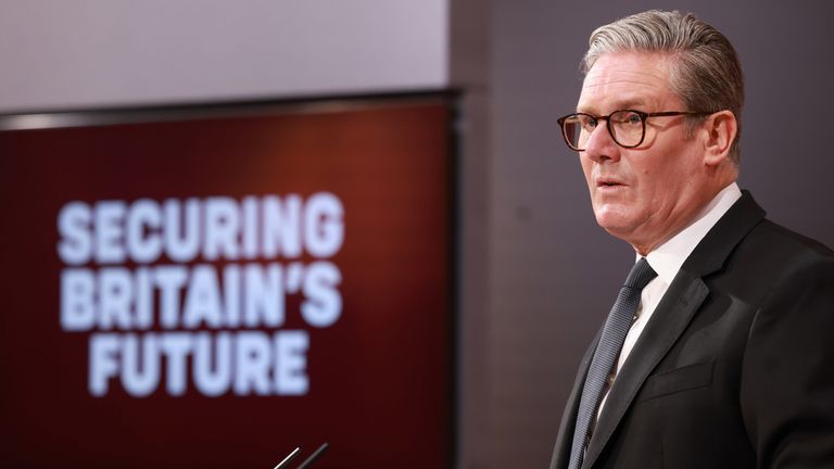 Starmer condemned for telling MP ‘she talks rubbish’ | Politics News