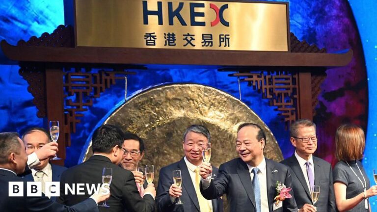 World’s biggest EV battery maker sees shares jump on debut