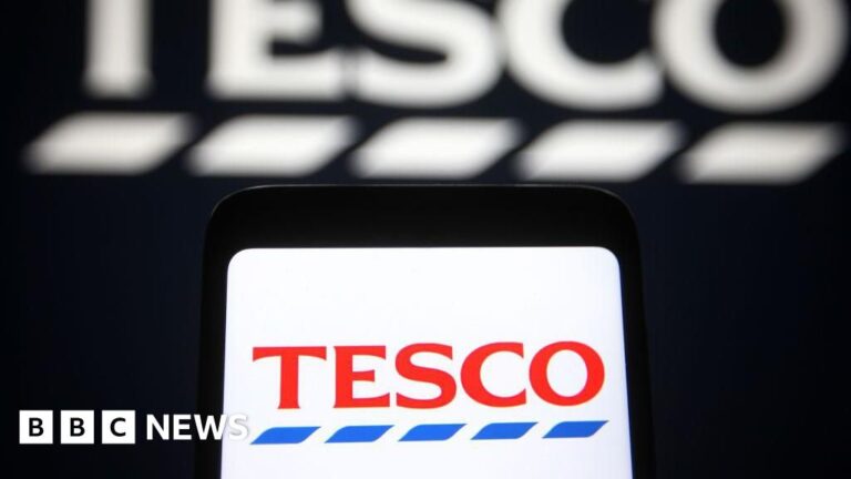 Tesco customers report problems with app and website
