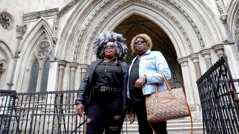 UK can sign deal handing Chagos Islands to Mauritius, High Court rules | Politics News