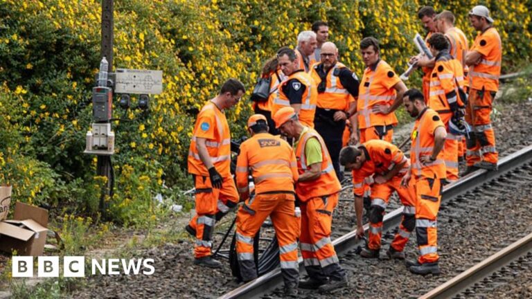 Eurostar services returning to normal after major disruption