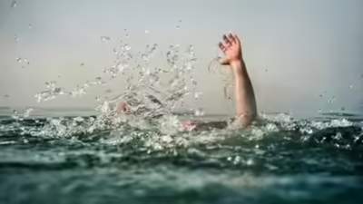 Bengaluru boy drowning: Mom tied up with maternity photo shoot at Bengaluru studio, 3-year-old slips into lake, drowns | Bengaluru News