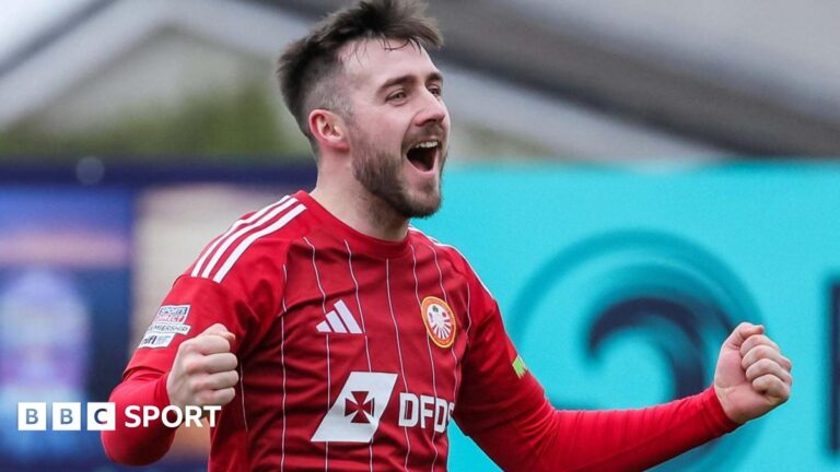 Portadown beat Larne as Coleraine draw with Carrick