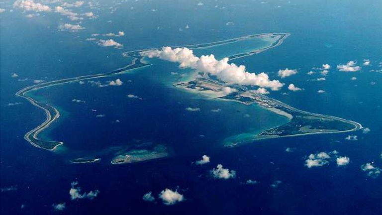 Donald Trump tells Keir Starmer ‘do not give away Diego Garcia’ in fresh attack on Chagos Islands deal | Trump News