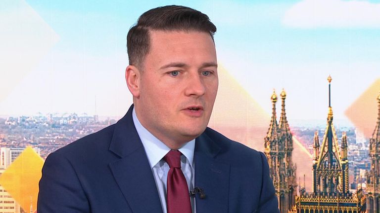 Starmer issues 48-hour ultimatum over ‘reckless’ doctors’ strikes | Politics News